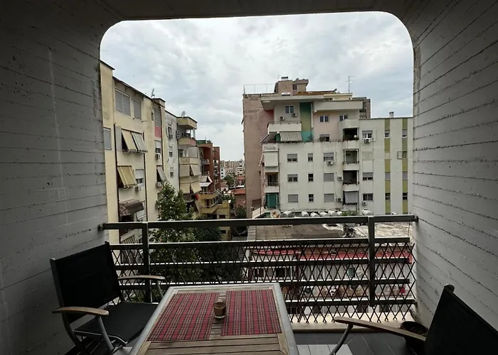 Διαμέρισμα Diem Near Pazari I Ri Τίρανα